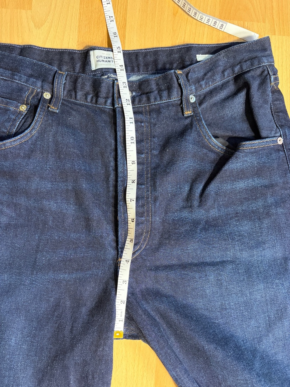 Citizens Of Humanity Ayla Bowed Barrel Leg Jean in Bandit Dark Wash Clean Hem 31 - Picture 12 of 13